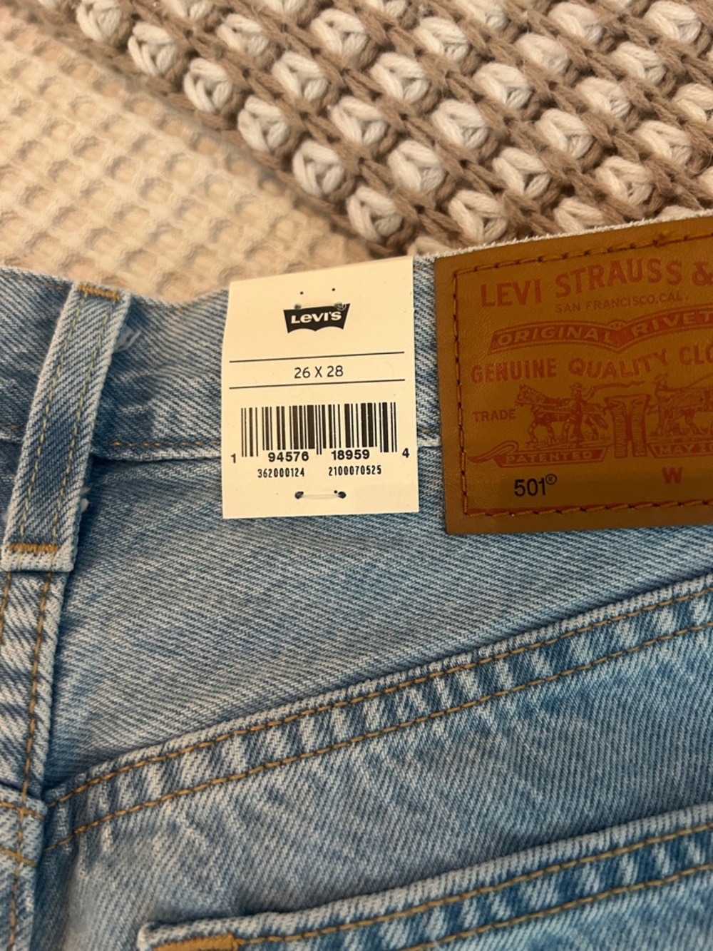 New Levi’s 501 jeans - Picture 7 of 8